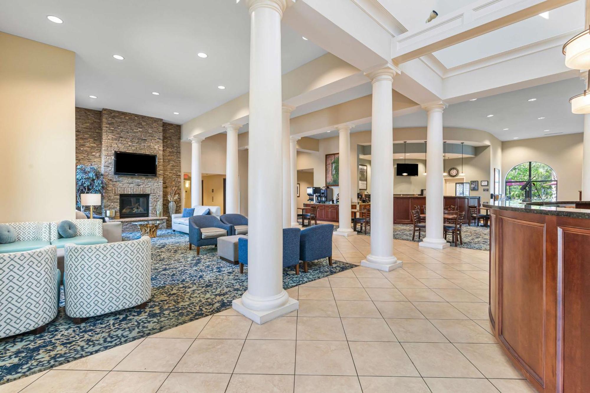 Best Western Plus Westgate Inn And Suites Leland Extérieur photo