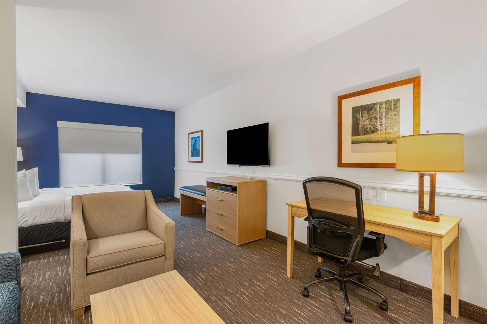 Best Western Plus Westgate Inn And Suites Leland Extérieur photo