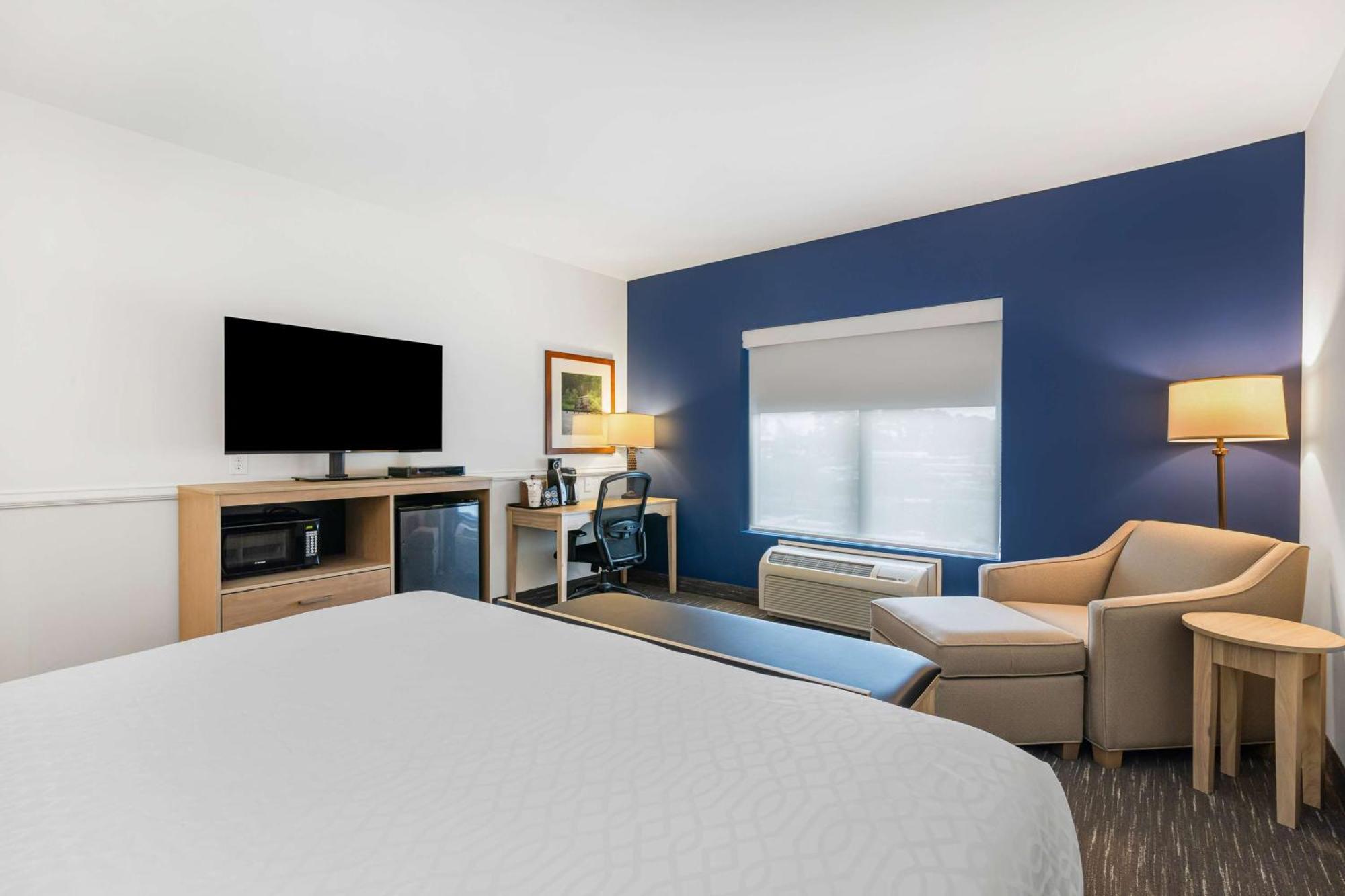 Best Western Plus Westgate Inn And Suites Leland Extérieur photo