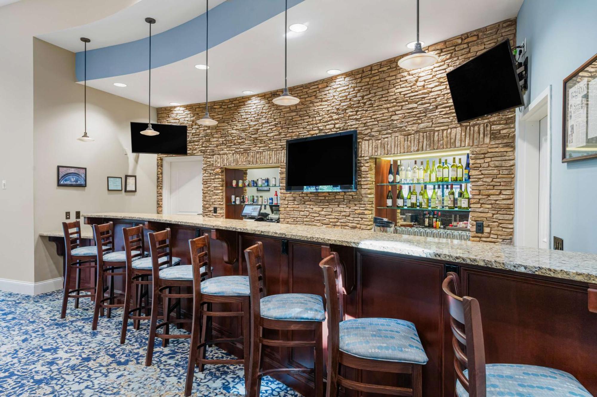 Best Western Plus Westgate Inn And Suites Leland Extérieur photo