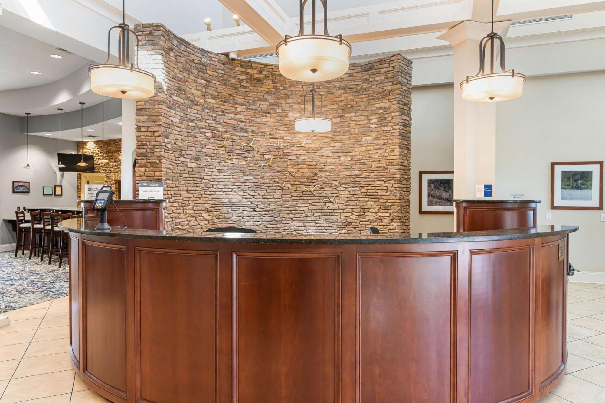 Best Western Plus Westgate Inn And Suites Leland Extérieur photo