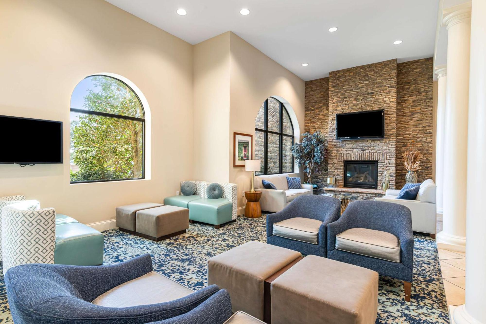 Best Western Plus Westgate Inn And Suites Leland Extérieur photo